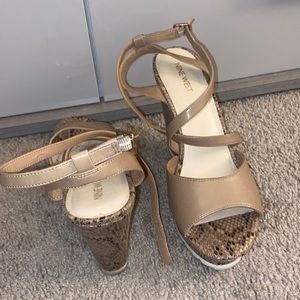 Nine West snake skin and nude wedges
